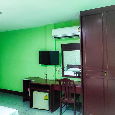Woodlands Inn Bangkok Dış mekan fotoğraf