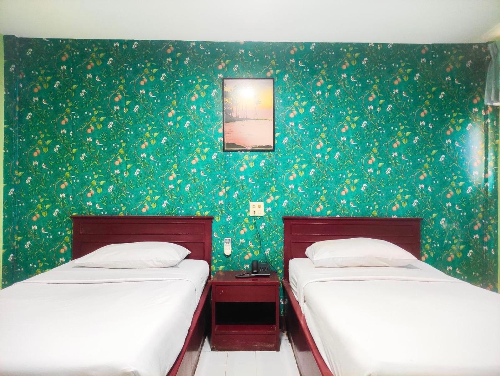 Woodlands Inn Bangkok Dış mekan fotoğraf